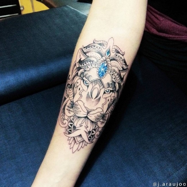 colored lion tattoo