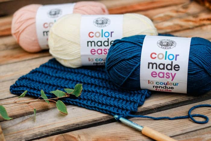 Lion brand color made easy free crochet pattern Make Do Crew