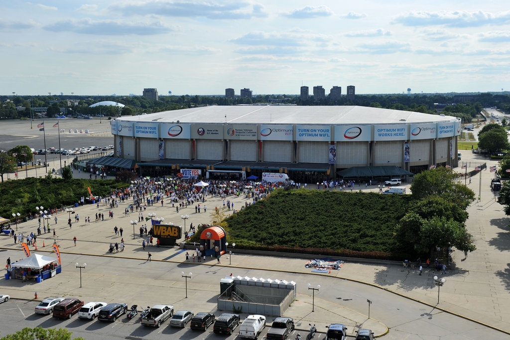 Nassau Voters Reject Proposal To Overhaul Coliseum The New York Times