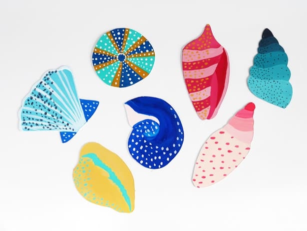 PAINTED SHELL ART WITH FREE PRINTABLE