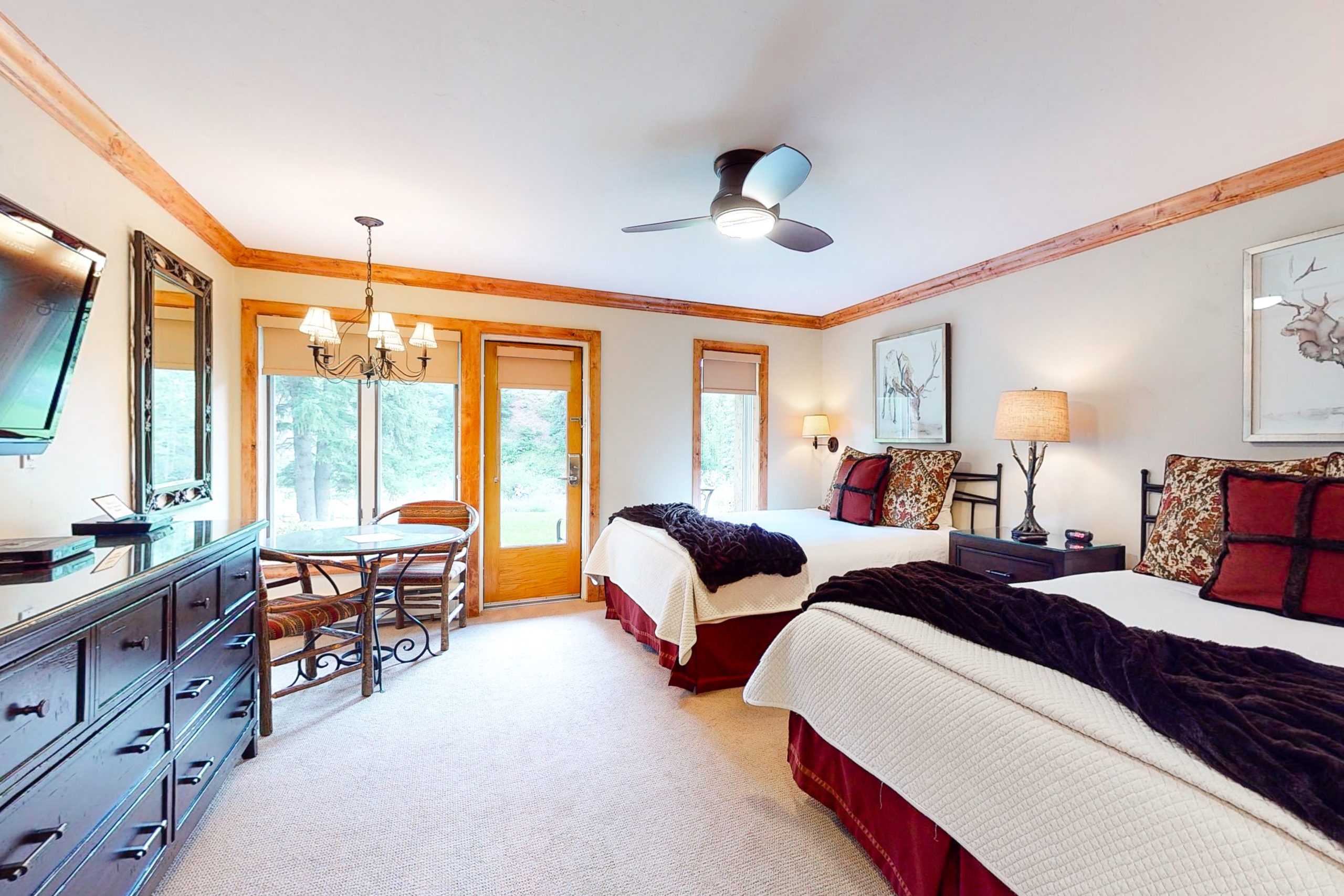 Photo Gallery Lion Square Lodge At The Gondola
